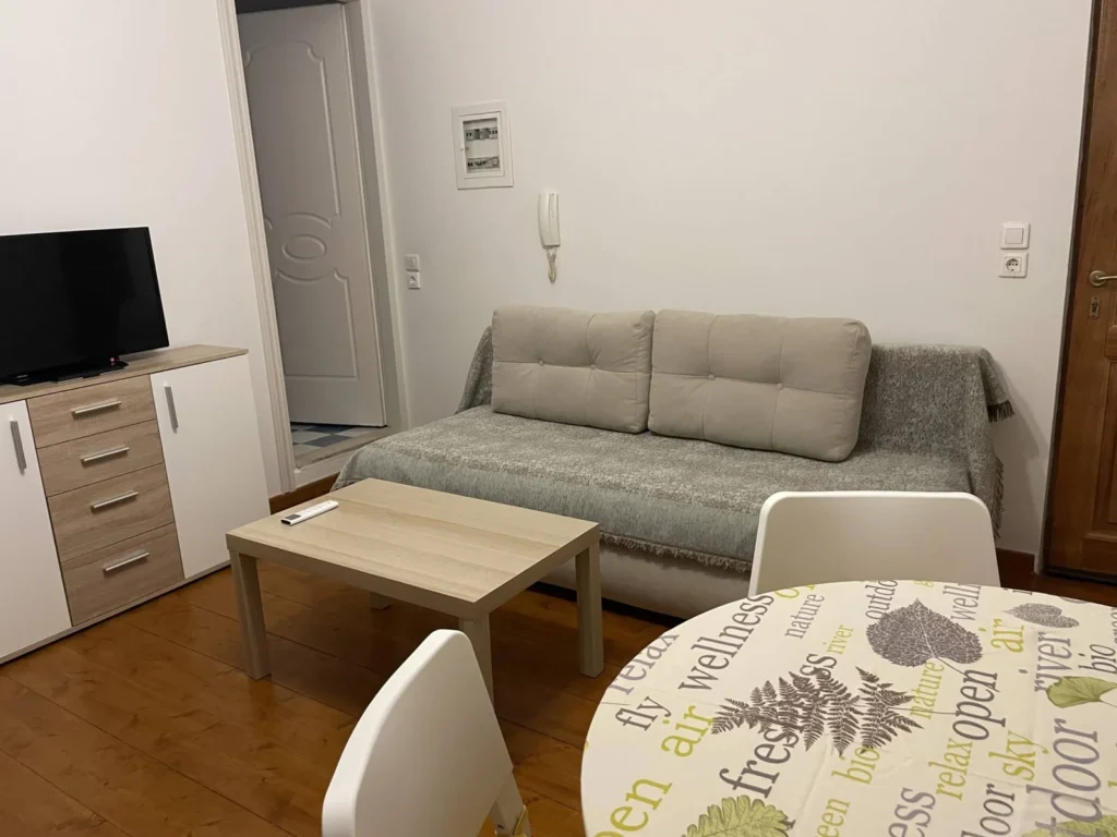 APARTMENT I